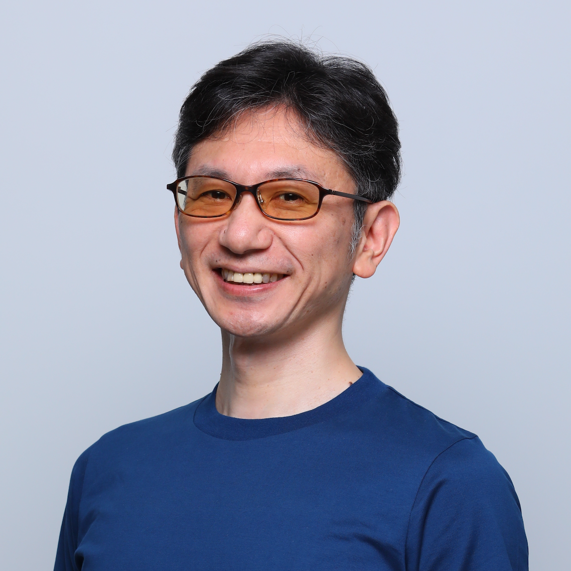 makoga_202308_T-shirt_portrait_2MB.png